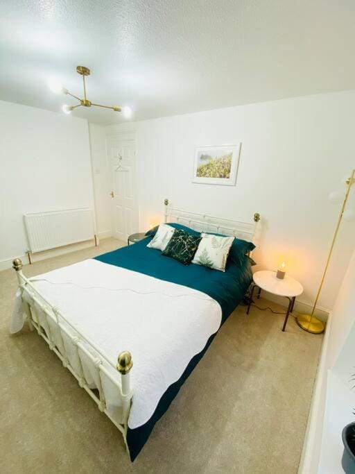 Plymouth Hoe NEW 2 Bed, Central with Parking Apartment in Plymouth