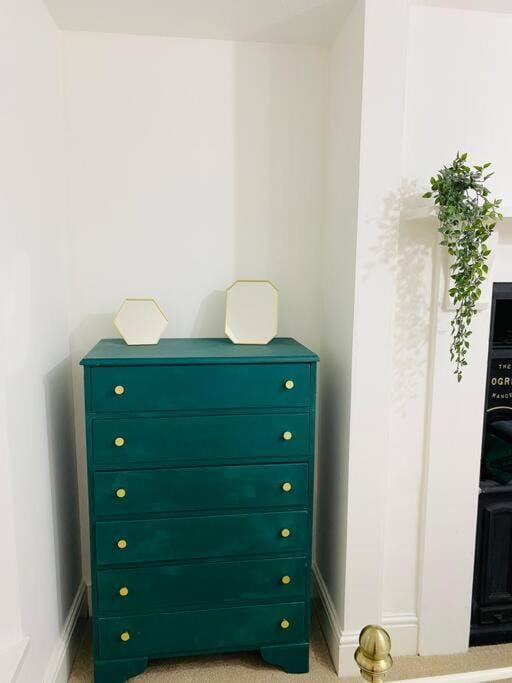 Plymouth Hoe NEW 2 Bed, Central with Parking Apartment in Plymouth