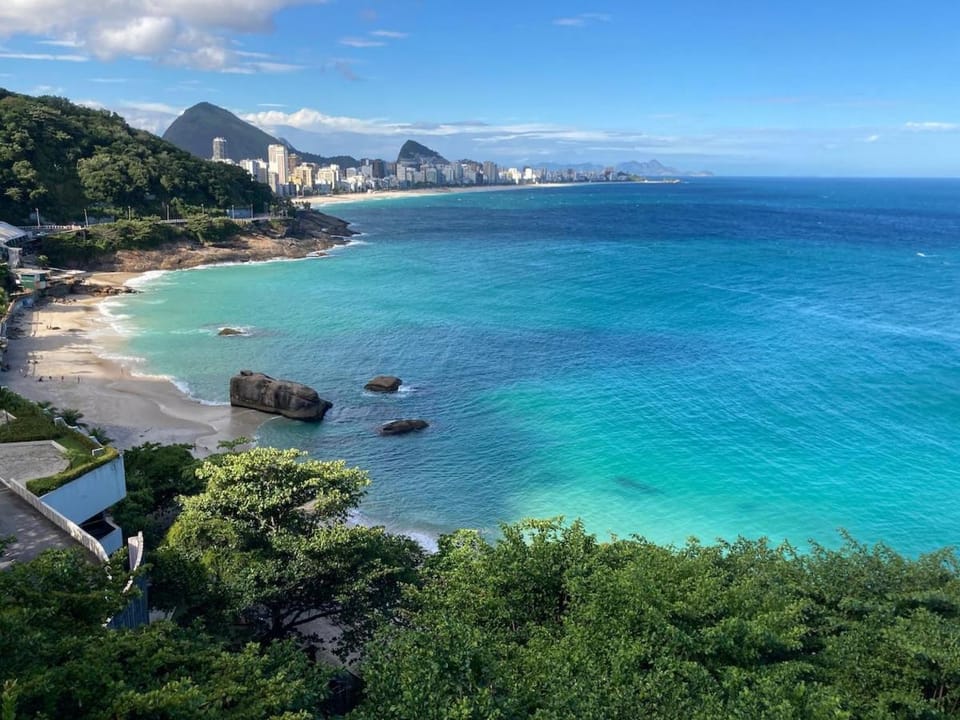 Vista para o mar em apartamento super moderno Apartment in Rio de Janeiro