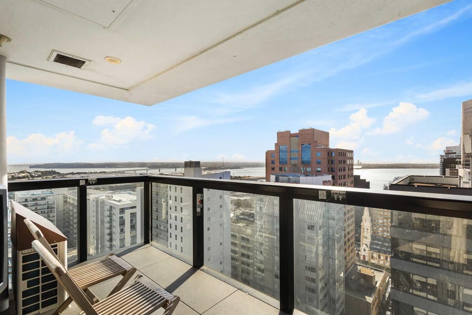 Sky Tower Views 2 Bed 2 Bath CBD Zodiak Stays Apartment in Auckland