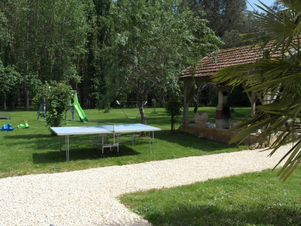 Maison typique en pierre avec grand jardin, animaux acceptés - FR-1-616-219 House in Le Bugue