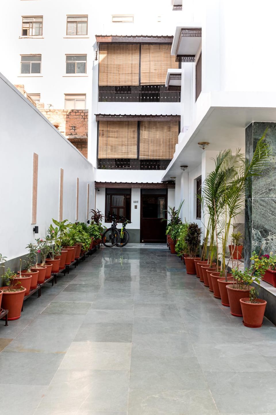 Facade/entrance, Parking