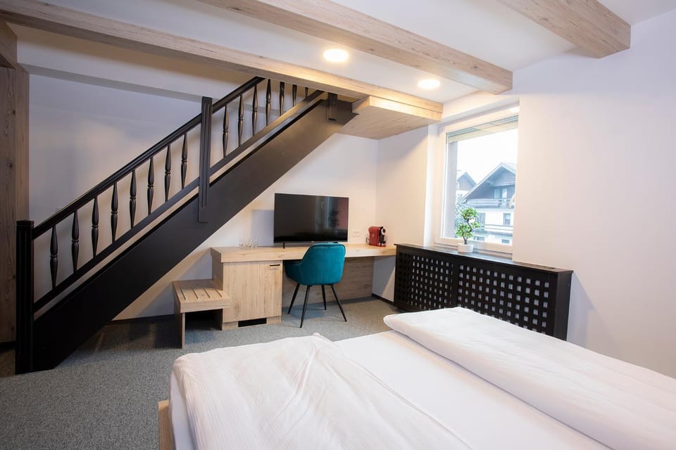 Bed, Coffee/tea facilities, Photo of the whole room, Bedroom