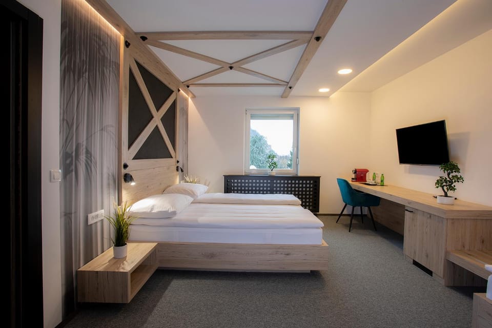 Bed, Coffee/tea facilities, Photo of the whole room, Bedroom