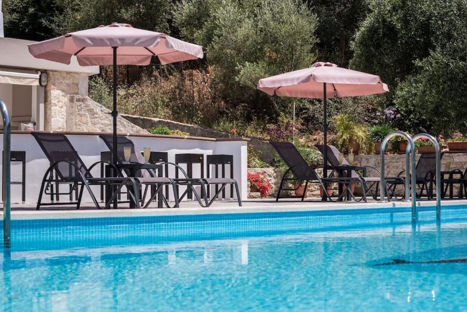 Villa Almyros 5 Bedroom Luxurious Villa close to the beach Villa in Crete