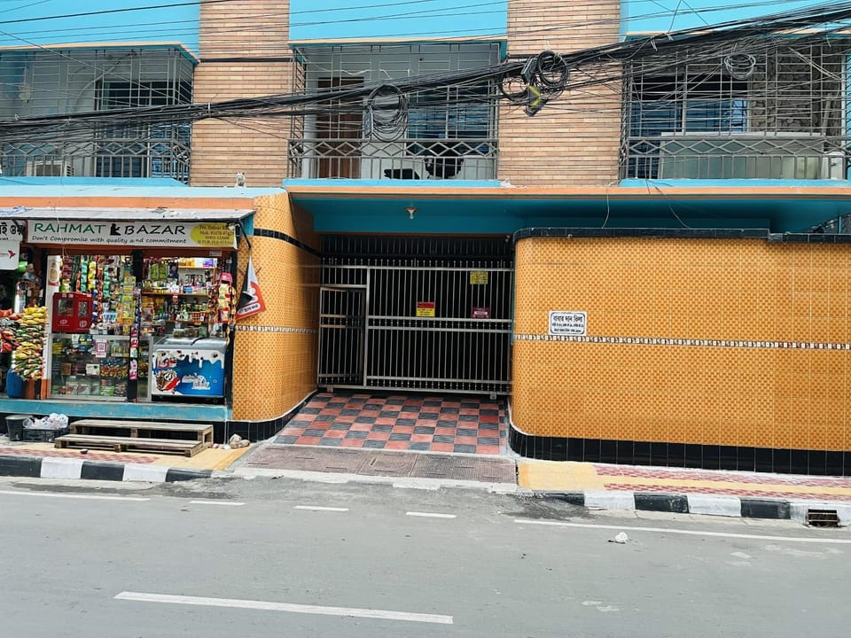 Property building, On-site shops, Supermarket/grocery shop
