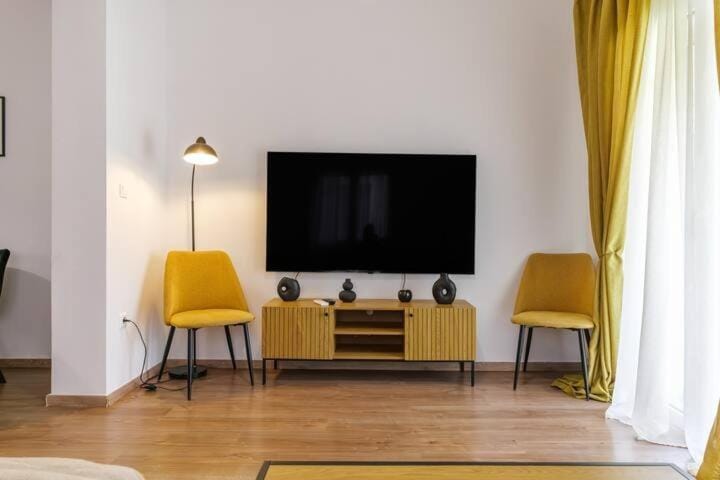 The Best House In Palaio Faliro Near The Sea VIPGreece Apartment in Alimos