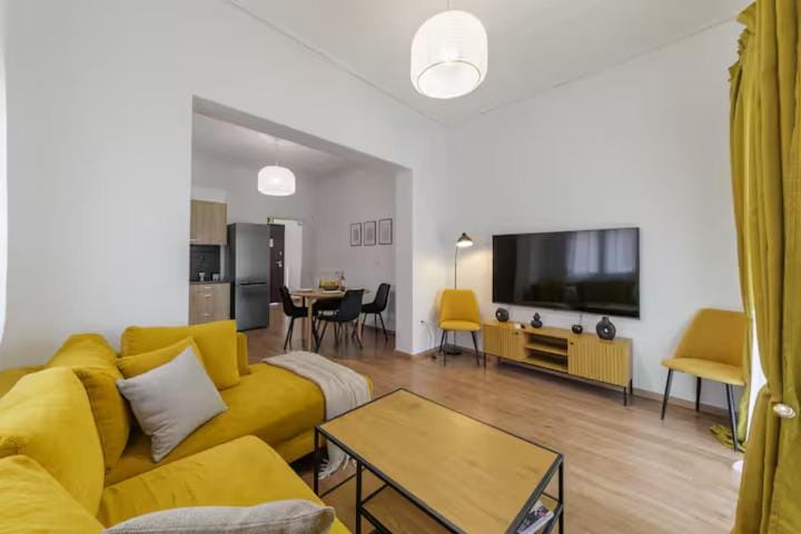 The Best House In Palaio Faliro Near The Sea VIPGreece Apartment in Alimos
