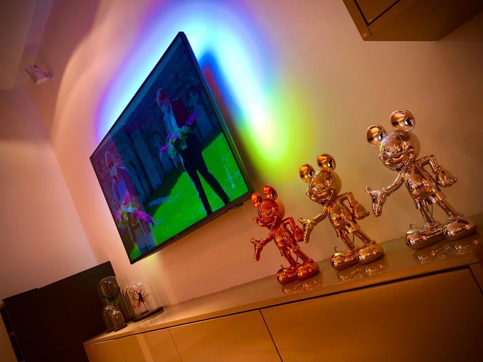 TV and multimedia, Decorative detail