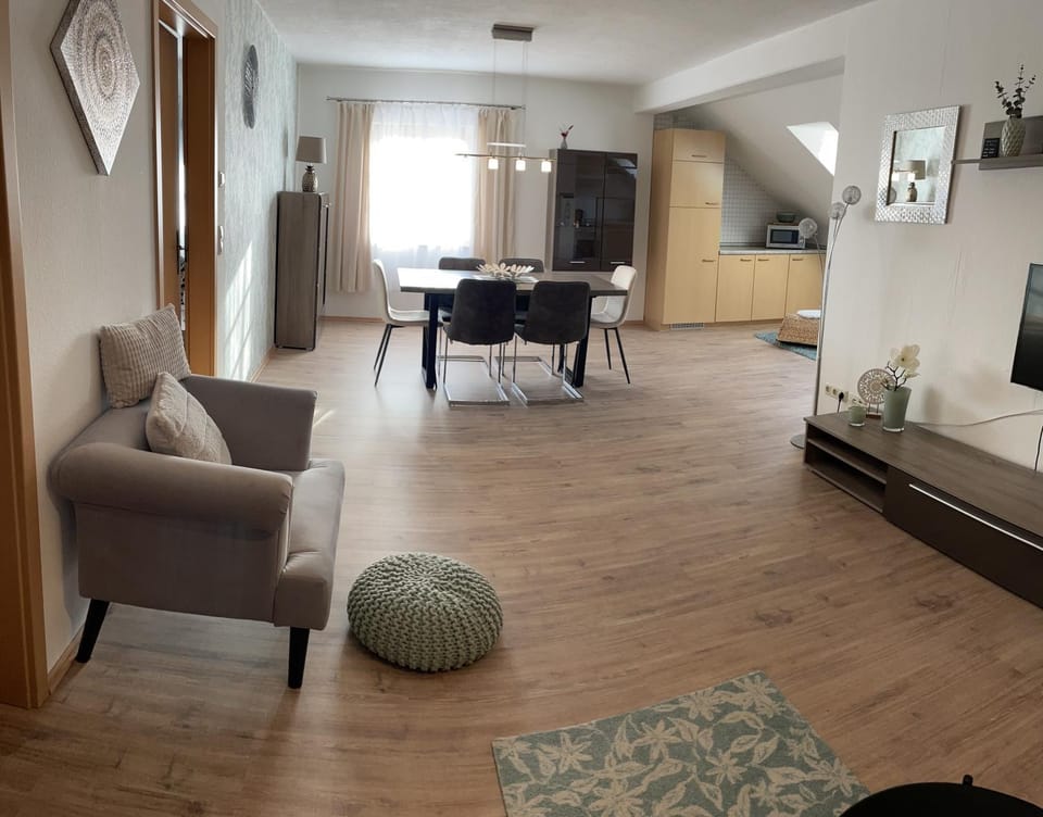 Living room, Dining area