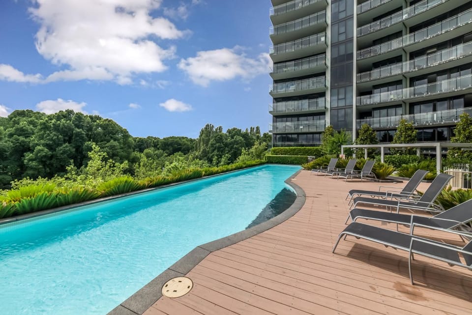 Executive Balcony Apartment in Central Canberra Apartment in Canberra