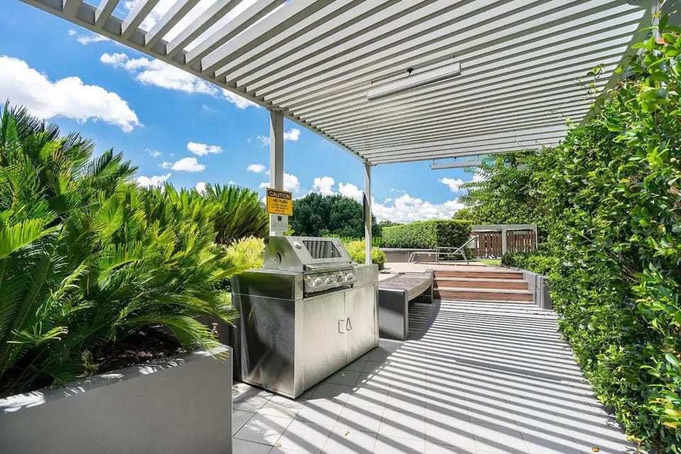 Executive Balcony Apartment in Central Canberra Apartment in Canberra