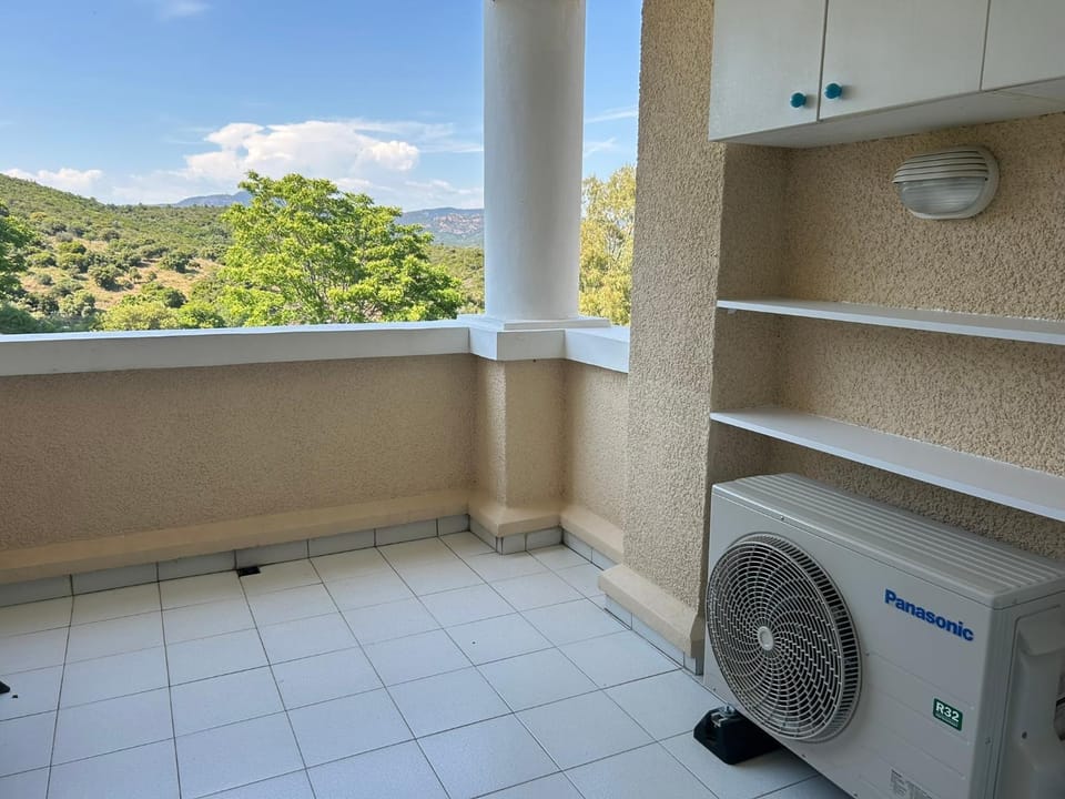 Studio Cabine Village Cap Estérel AGAY 3/4 personnes Cabin in Saint-Raphael