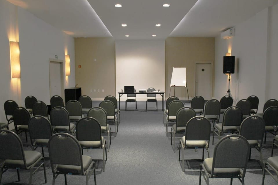 Meeting/conference room