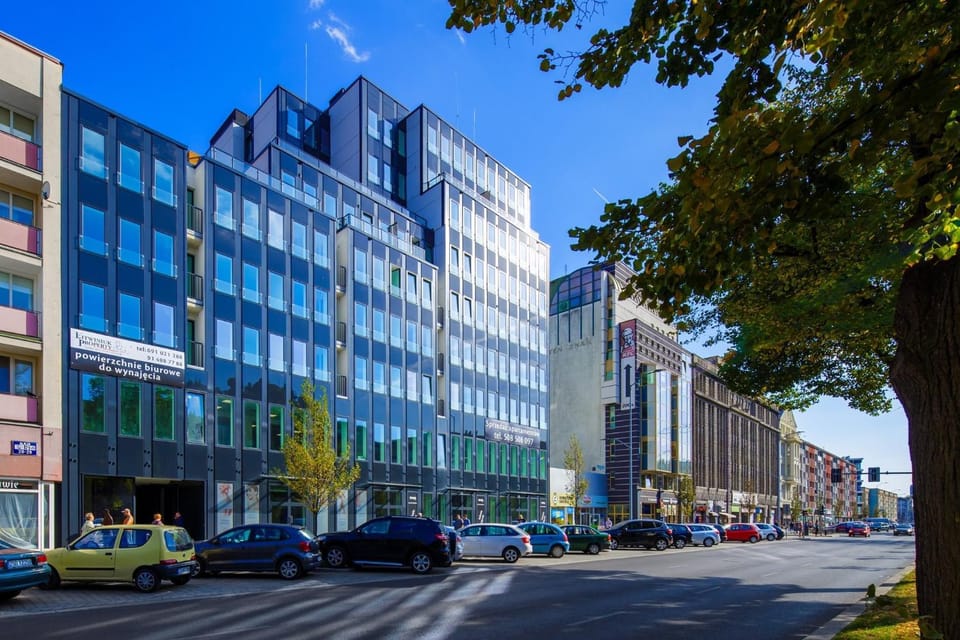 Property building, Neighbourhood