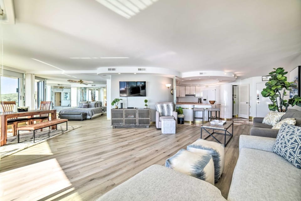 Luxurious Maui Getaway w/ Panoramic Ocean Views! House in Maalaea