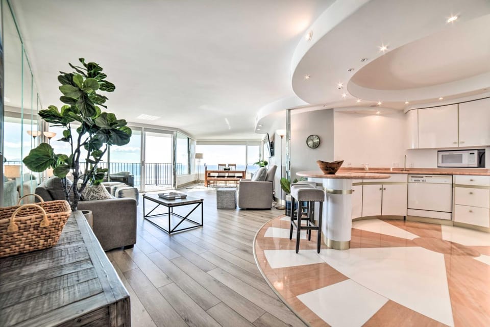 Luxurious Maui Getaway w/ Panoramic Ocean Views! House in Maalaea