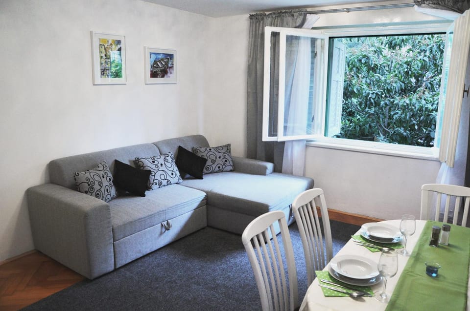Communal lounge/ TV room, Summer, View (from property/room), Living room, Dining area