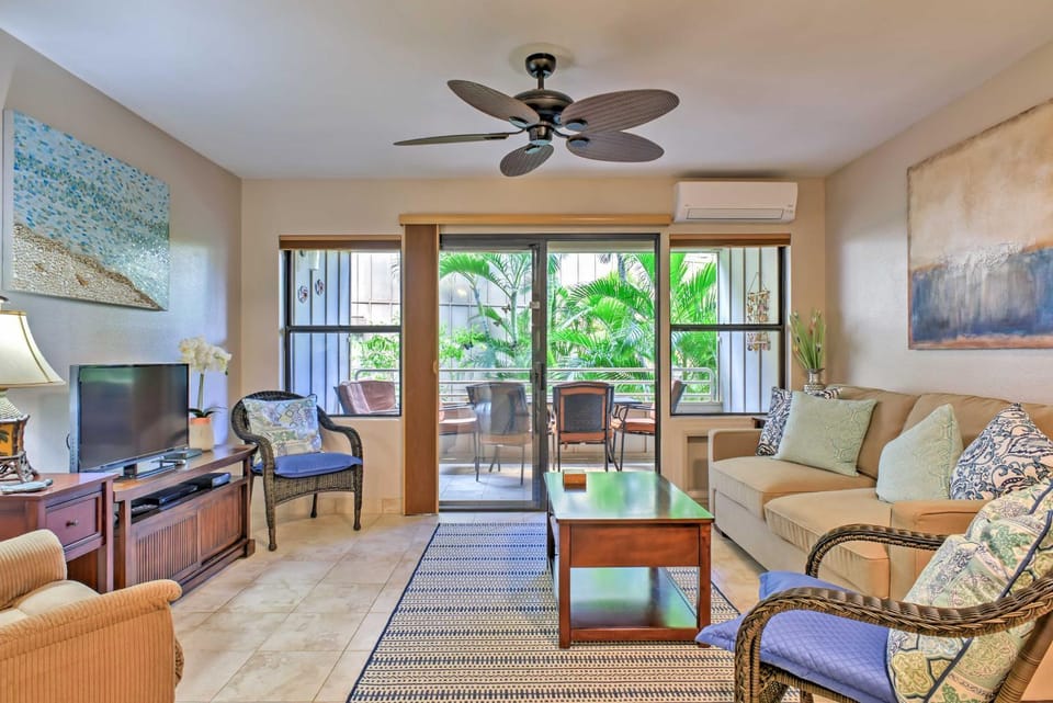 Kihei Condo: Steps to Kalepolepo Beach Park! House in Kihei
