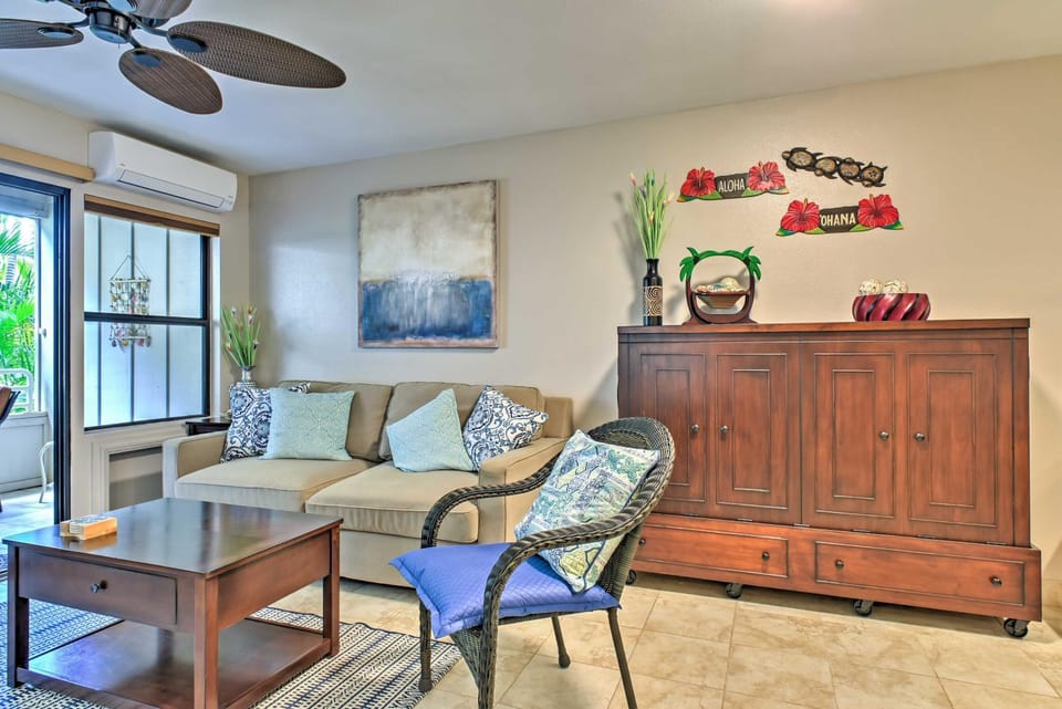 Kihei Condo: Steps to Kalepolepo Beach Park! House in Kihei