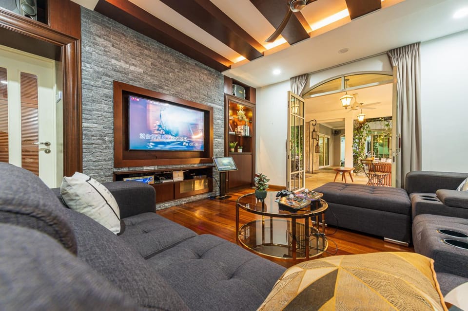 TV and multimedia, Living room