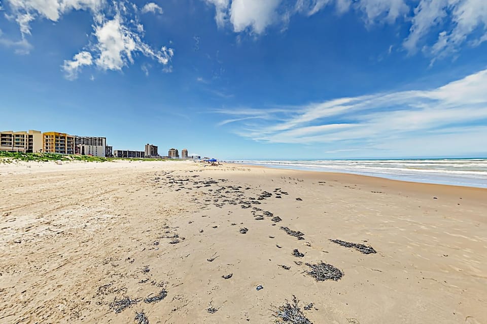 Mars Island Apartment in South Padre Island
