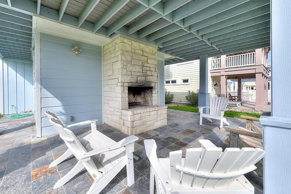 Pipeline Manor House in Port Aransas