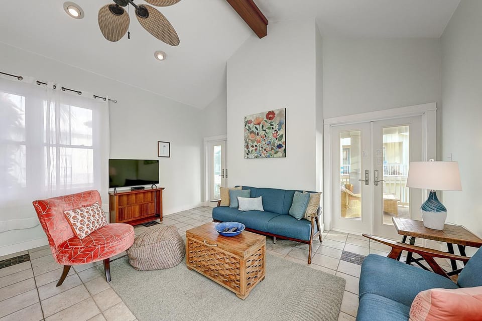 Pipeline Manor House in Port Aransas