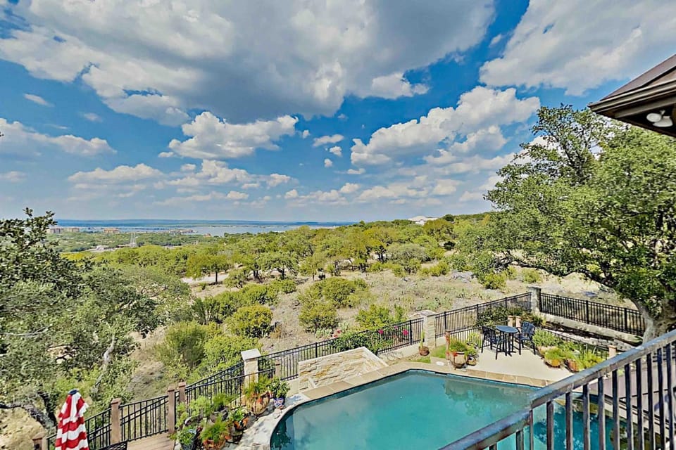 Sacred Vista House in Horseshoe Bay