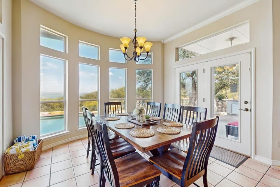 Seating area, Dining area, Pool view