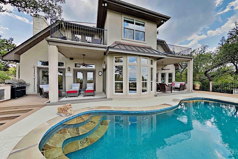 Sacred Vista House in Horseshoe Bay