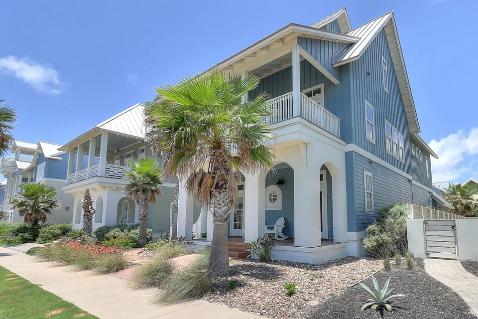 Life's Good at Palmilla Beach House in Port Aransas