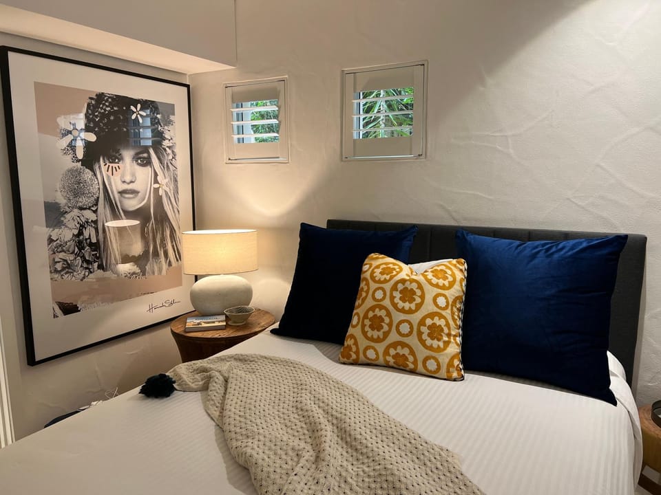 Carramah Noosa Heads Private Noosa Blue Apartment Pool, Quiet Location, Walk to Hastings Apartment in Noosa Heads