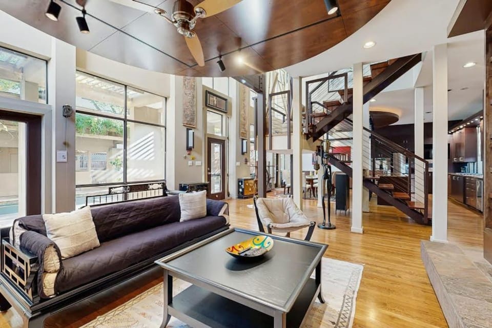 Pacific Gem House in Houston