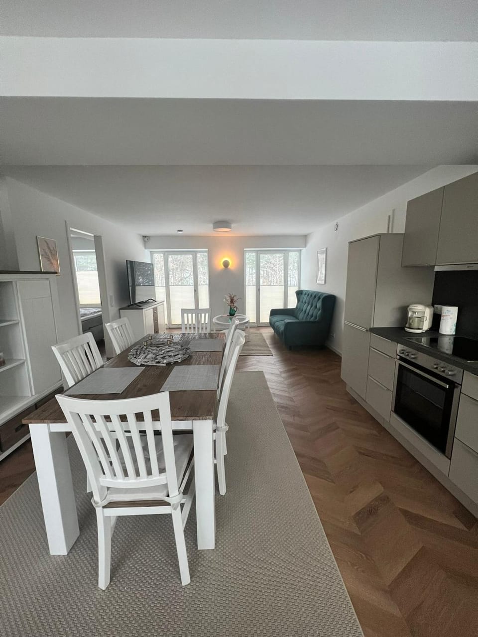 Kitchen or kitchenette, Living room