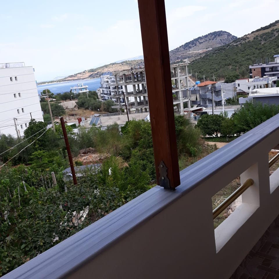 Balcony/Terrace, Sea view, Street view