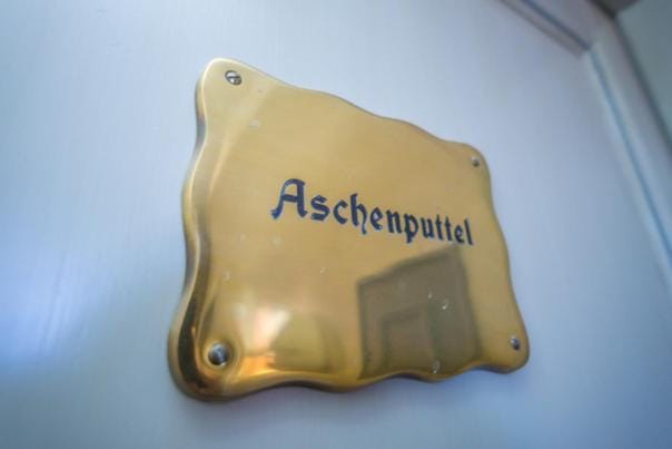 Logo/Certificate/Sign