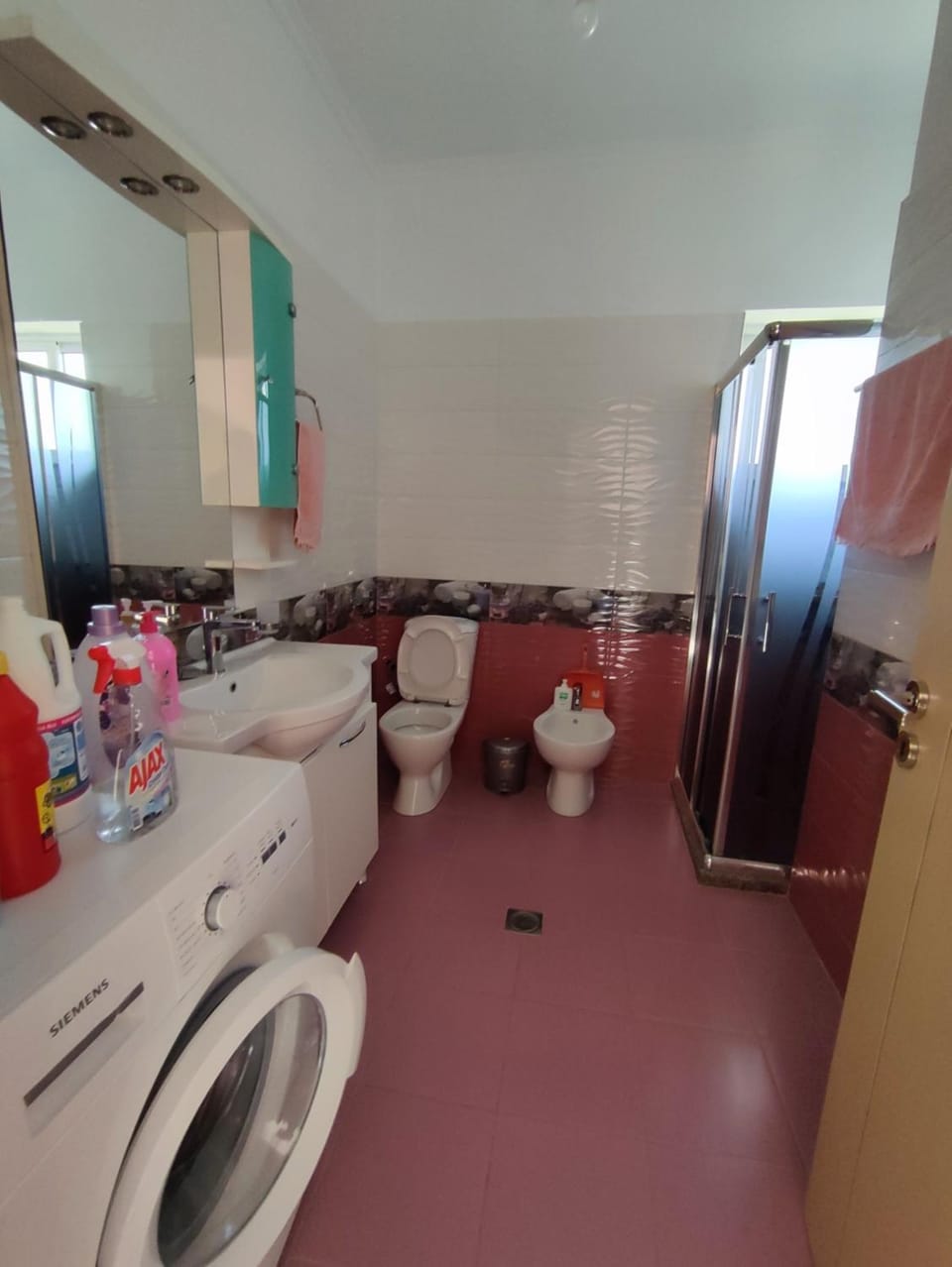 Toilet, Bathroom, washing machine, dryer