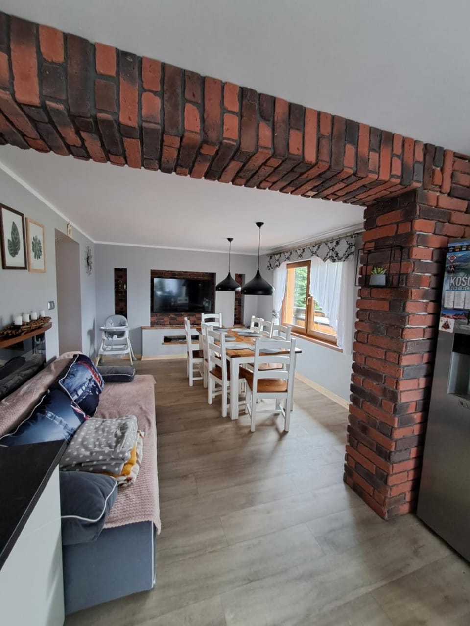 Living room, Dining area