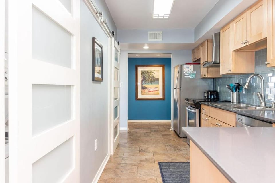 Ocean House 1406 Apartment in West Beach