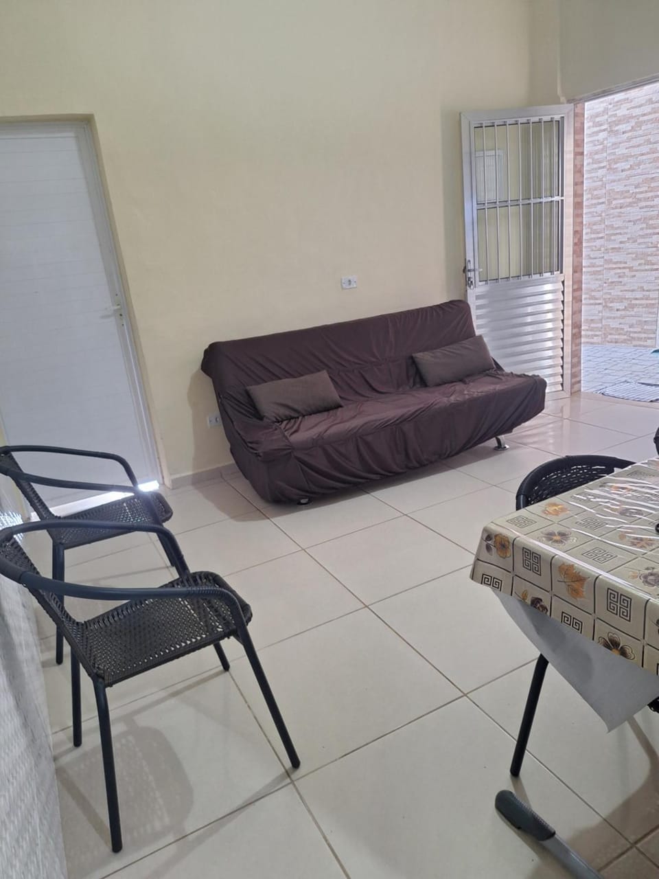 Casa aconchegante prox ao Sesc Bertioga 2 quartos, 2 banheiros House in Bertioga