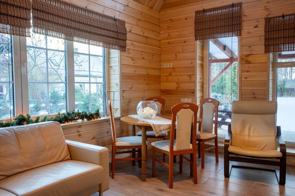 Communal lounge/ TV room, Dining area
