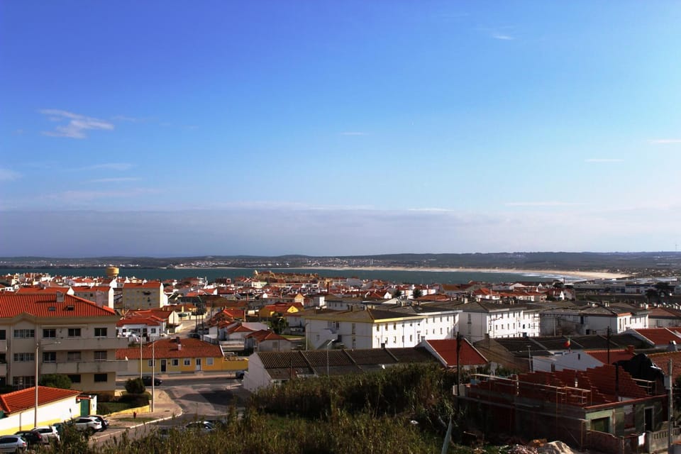 View (from property/room), Sea view, Street view