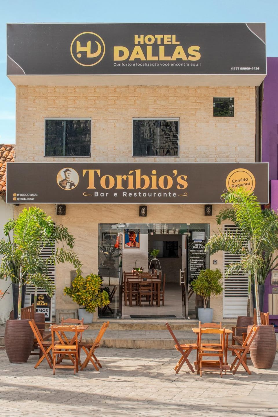 Facade/entrance