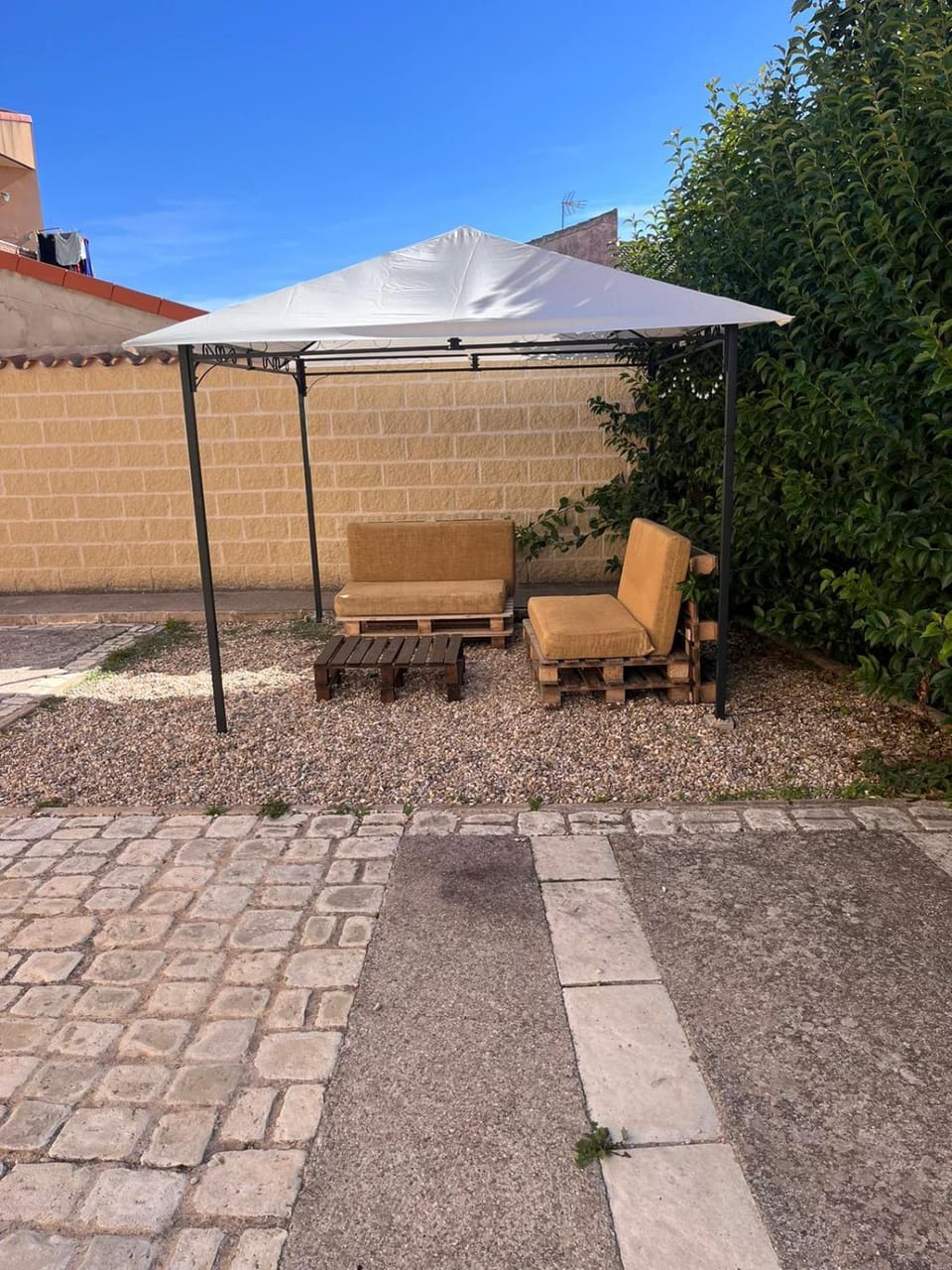 Patio, sunbed