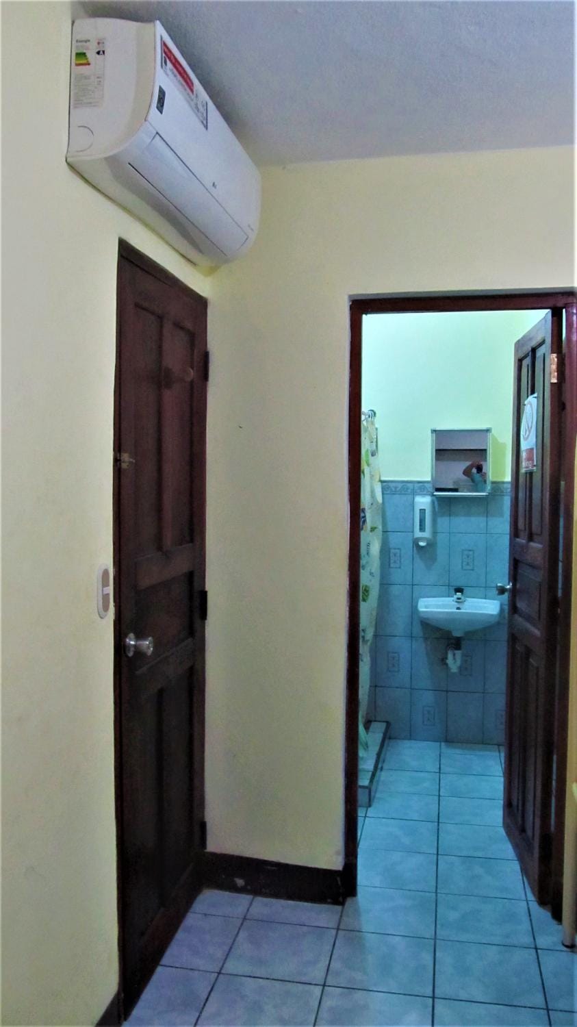 AC Room 4 Persons Hospedaje Don Wilfredo Bed and Breakfast in San Juan del Sur