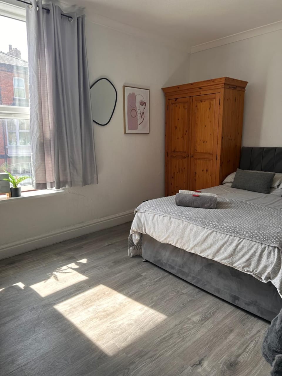 Budget Rooms Lincoln City Centre , Fast WiFi & Self Check in Bed and Breakfast in Lincoln