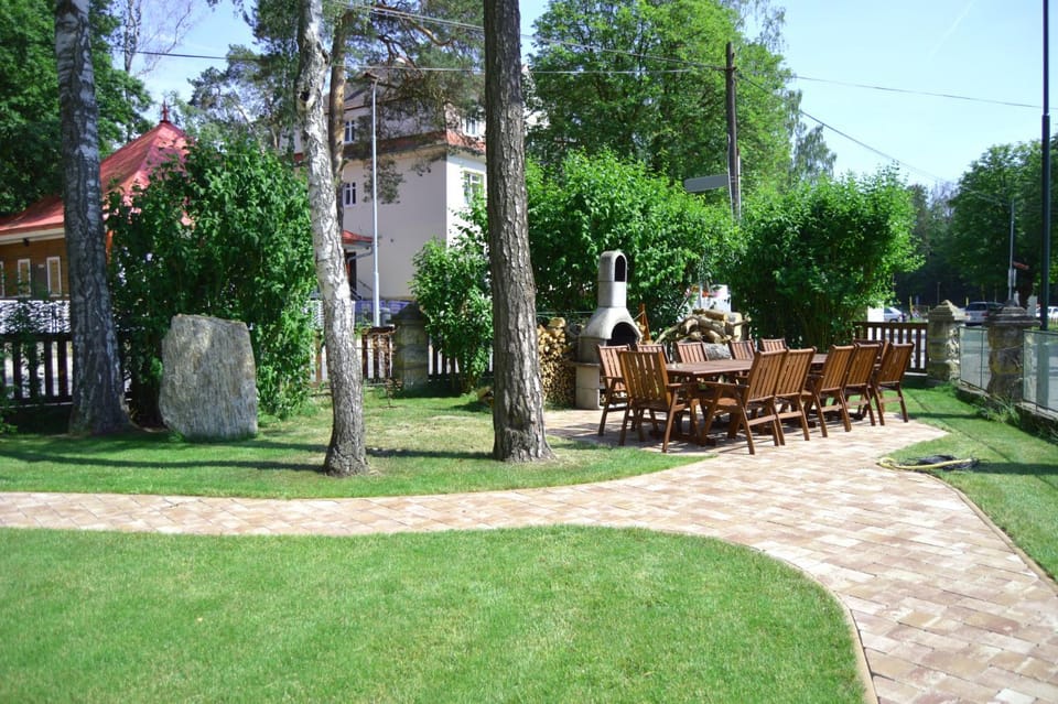 BBQ facilities, Garden