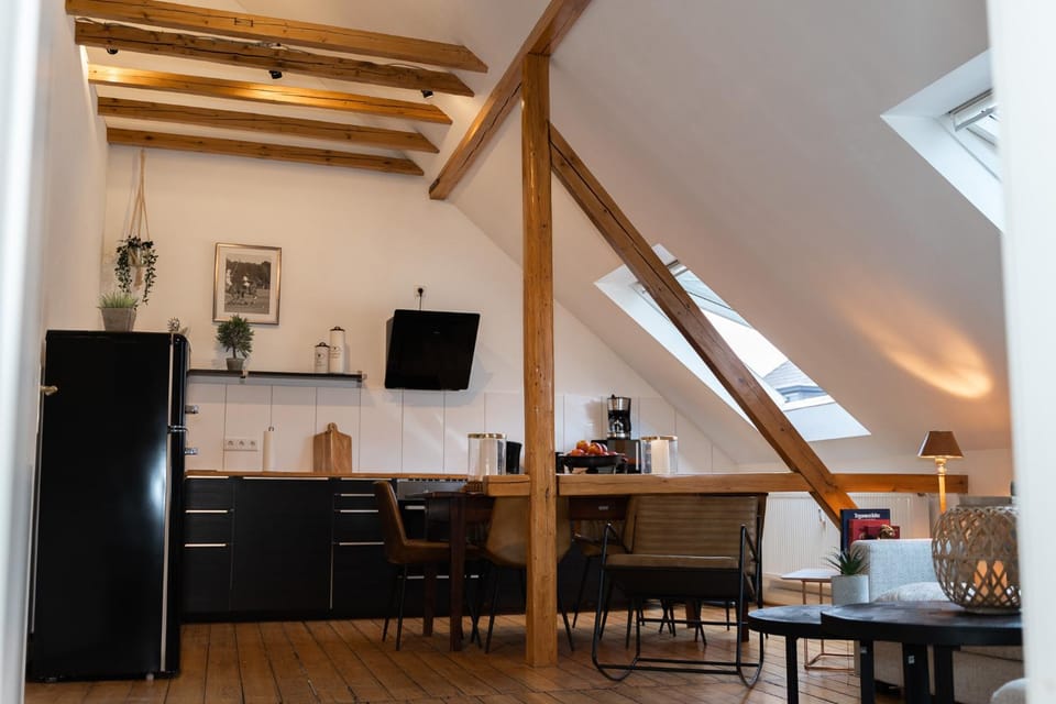 Kitchen or kitchenette, Seating area, Dining area, oven, stove, kitchen