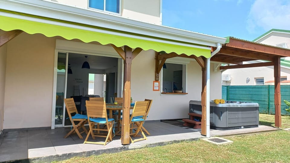 Patio, Balcony/Terrace